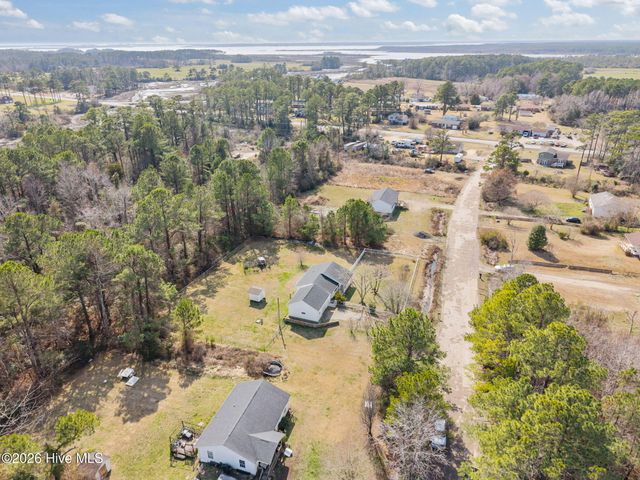 200 Bell Creek Drive, Beaufort, NC 28516