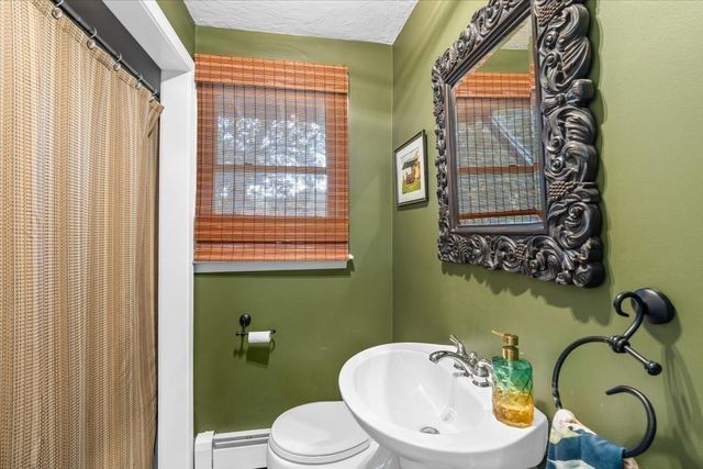 210 Hobart St, Hingham, MA 02043
