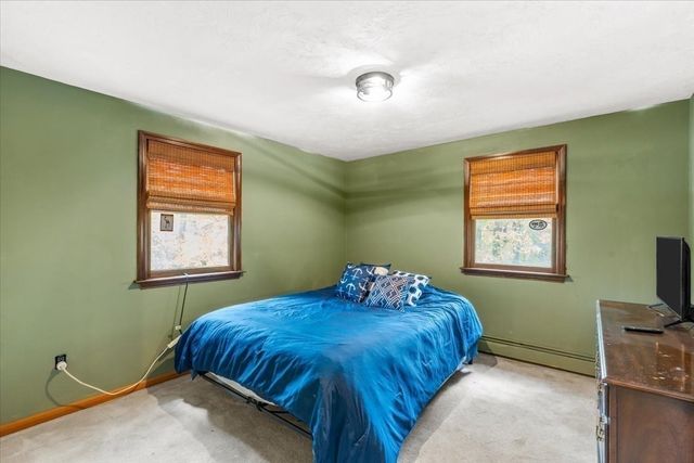 210 Hobart St, Hingham, MA 02043