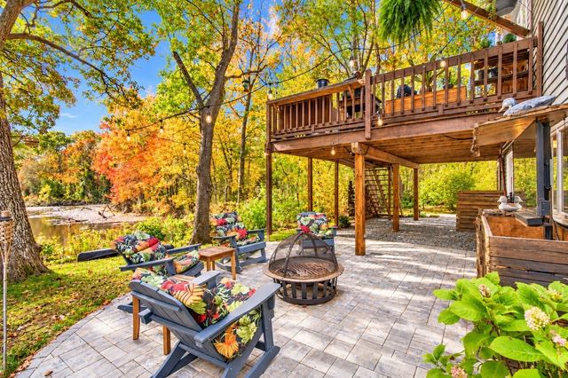 210 Hobart St, Hingham, MA 02043