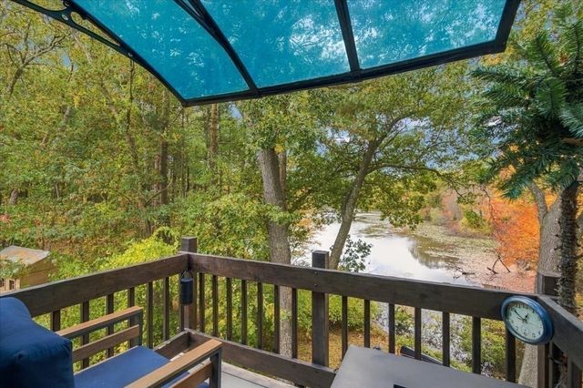 210 Hobart St, Hingham, MA 02043