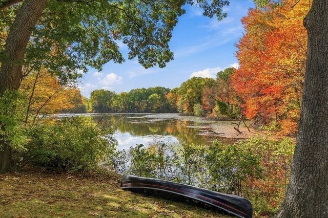 210 Hobart St, Hingham, MA 02043