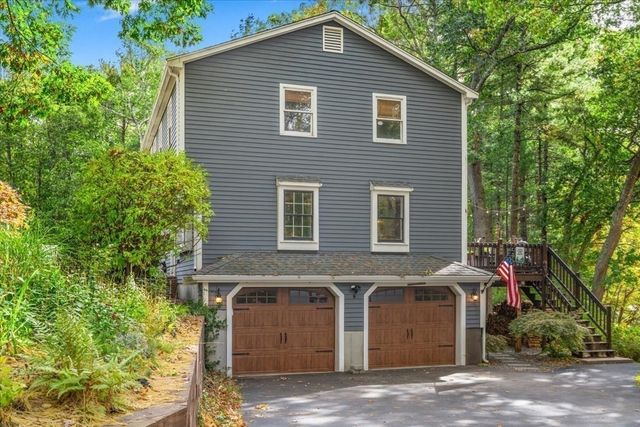 210 Hobart St, Hingham, MA 02043