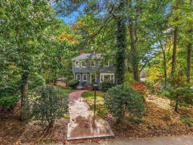 210 Hobart St, Hingham, MA 02043
