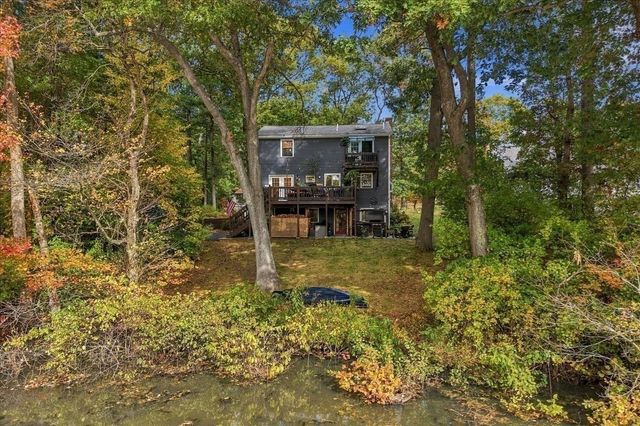 210 Hobart St, Hingham, MA 02043