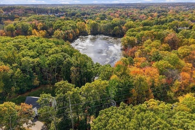 210 Hobart St, Hingham, MA 02043