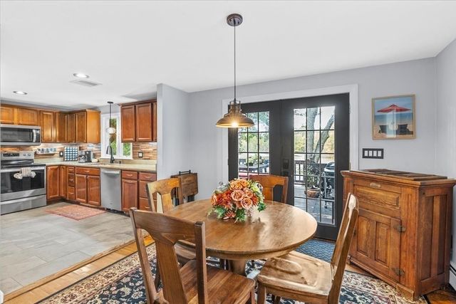 210 Hobart St, Hingham, MA 02043