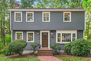 210 Hobart St, Hingham, MA 02043