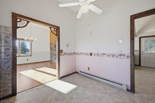 1023 Barley Sheaf Rd, Readington Twp., NJ 08822