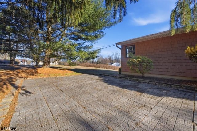 1023 Barley Sheaf Rd, Readington Twp., NJ 08822