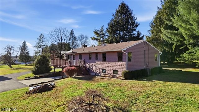 1023 Barley Sheaf Rd, Readington Twp., NJ 08822