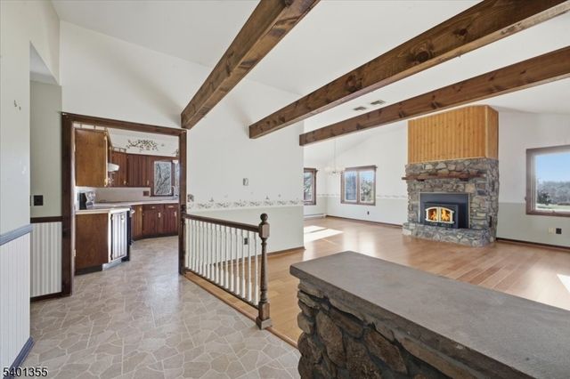 1023 Barley Sheaf Rd, Readington Twp., NJ 08822