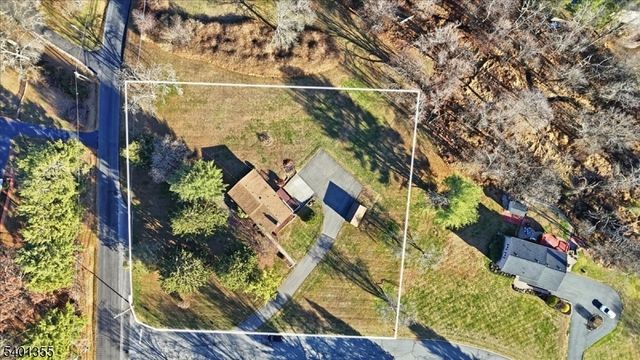 1023 Barley Sheaf Rd, Readington Twp., NJ 08822