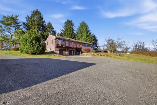 1023 Barley Sheaf Rd, Readington Twp., NJ 08822