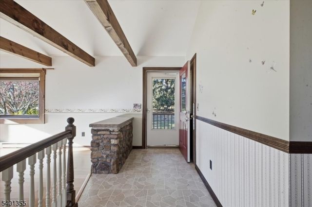 1023 Barley Sheaf Rd, Readington Twp., NJ 08822