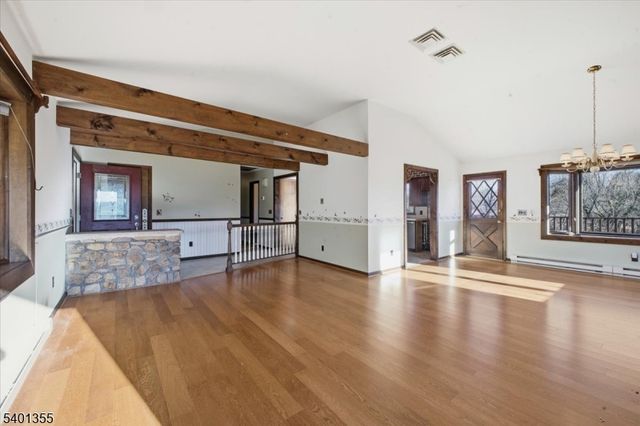 1023 Barley Sheaf Rd, Readington Twp., NJ 08822