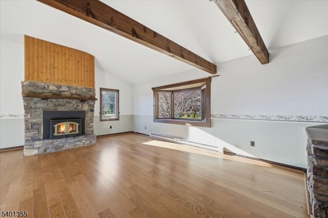 1023 Barley Sheaf Rd, Readington Twp., NJ 08822