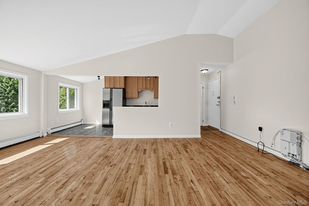 828 Pelhamdale Avenue 4L, New Rochelle, NY 10801 — photo 3