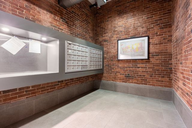 35 Channel Center St 303, Boston, MA 02210