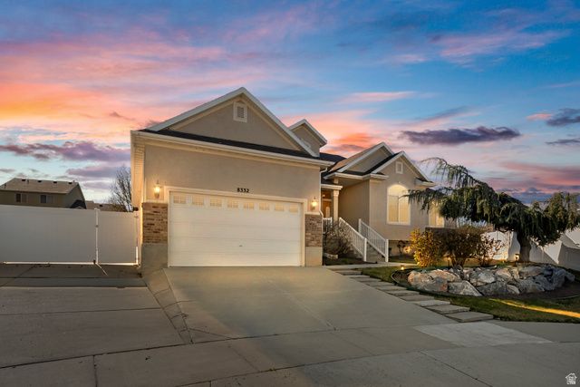 8332 S SADDLE OAKS CT, West Jordan, UT 84081