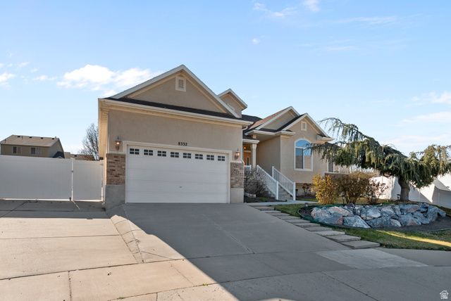 8332 S SADDLE OAKS CT, West Jordan, UT 84081