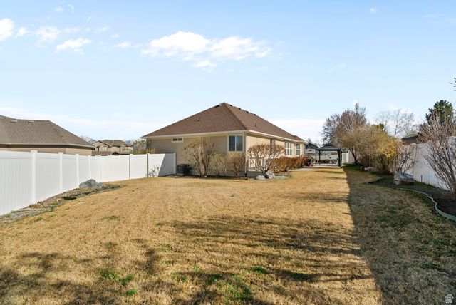8332 S SADDLE OAKS CT, West Jordan, UT 84081