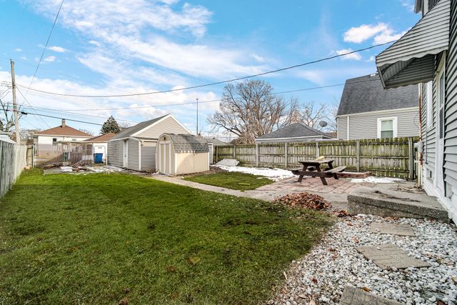 7607 Monroe Avenue, Hammond, IN 46324