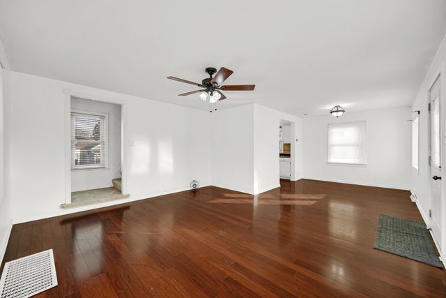 7607 Monroe Avenue, Hammond, IN 46324