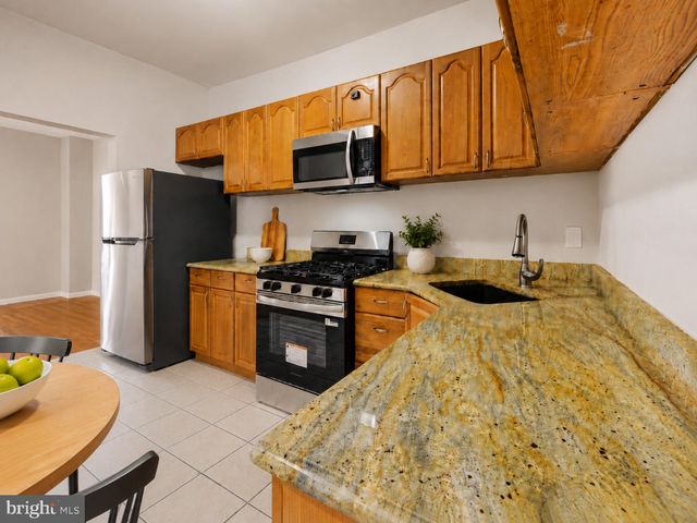 220 PATTERSON PARK AVE, Baltimore, MD 21231