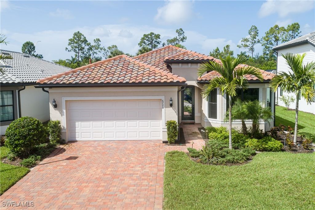 6770 Pennyroyal DR, Naples, FL 34114