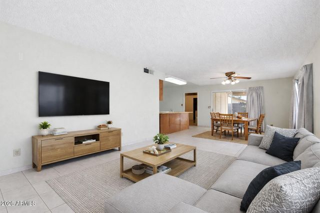 1012 W MONTOYA Lane, Phoenix, AZ 85027