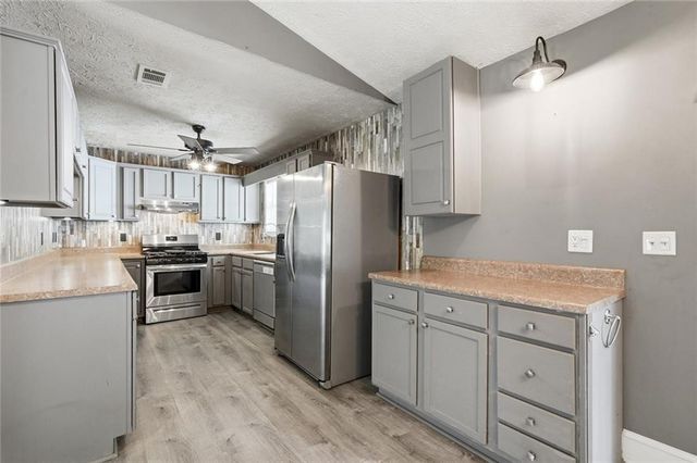 107 Riverchase Drive, Woodstock, GA 30188