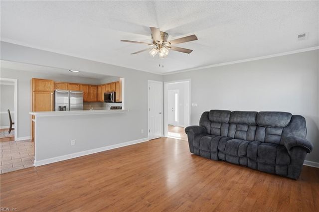 6322 Townsend PL, Suffolk, VA 23435