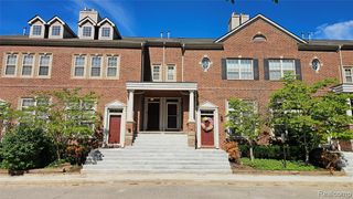 16996 Farmington Road, Livonia, MI 48154
