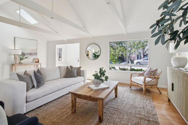 745 Barron Avenue, Palo Alto, CA 94306