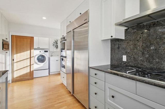 745 Barron Avenue, Palo Alto, CA 94306