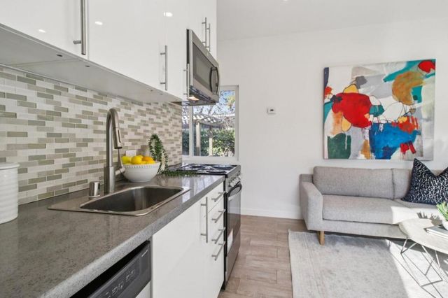 745 Barron Avenue, Palo Alto, CA 94306