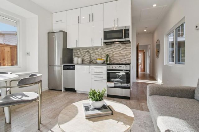 745 Barron Avenue, Palo Alto, CA 94306