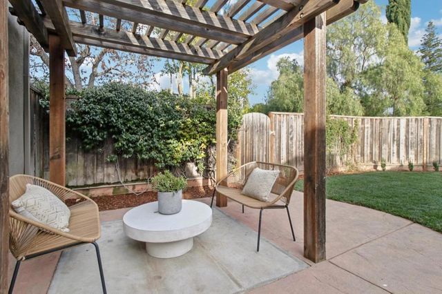 745 Barron Avenue, Palo Alto, CA 94306