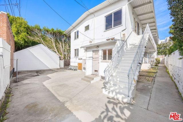 2922 2nd Street, Santa Monica, CA 90405