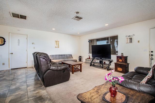 56949 Spencer Road, Yucca Valley, CA 92284