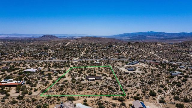 56949 Spencer Road, Yucca Valley, CA 92284