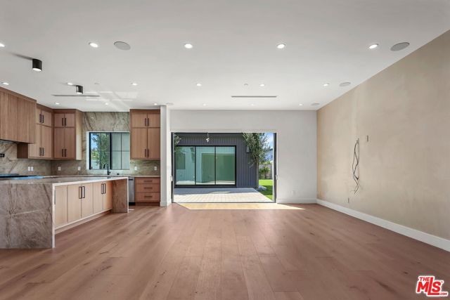 5917 Rhodes Avenue, Valley Village, CA 91607