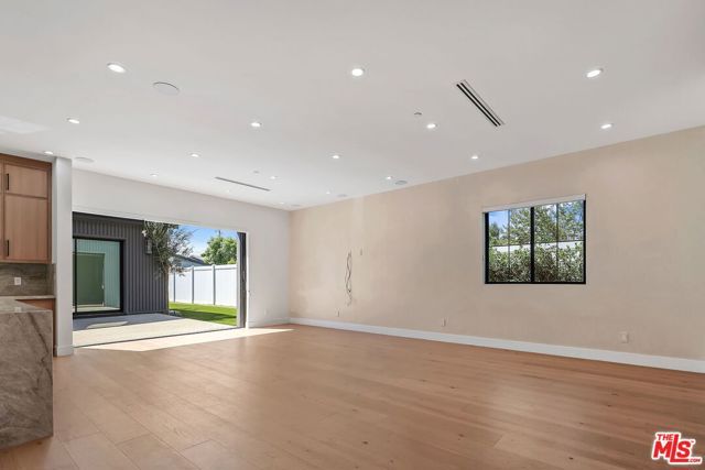 5917 Rhodes Avenue, Valley Village, CA 91607