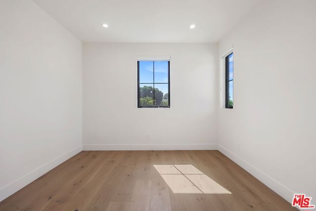 5917 Rhodes Avenue, Valley Village, CA 91607