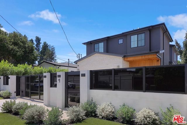5917 Rhodes Avenue, Valley Village, CA 91607