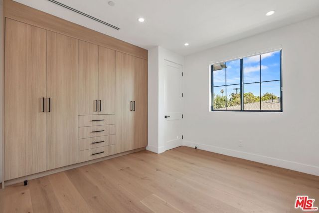 5917 Rhodes Avenue, Valley Village, CA 91607