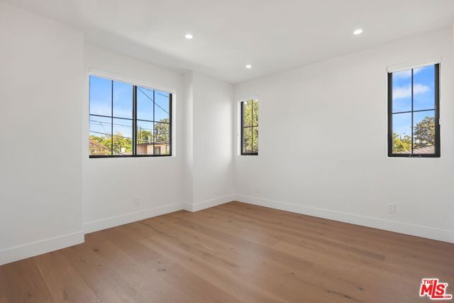 5917 Rhodes Avenue, Valley Village, CA 91607
