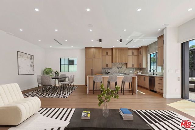 5917 Rhodes Avenue, Valley Village, CA 91607