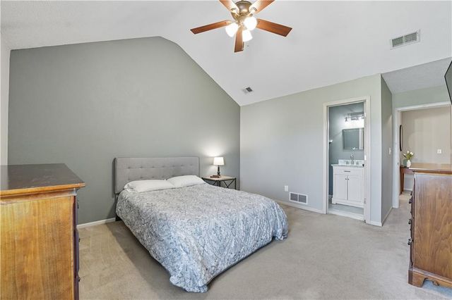 5623 NW Sunrise Meadow Circle, Lee's Summit, MO 64064